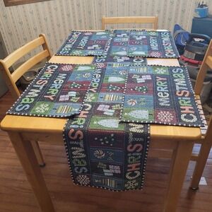 Merry Christmas Set Of 4 Tapestry Kitchen Dining Table Placemats‎ & Runner